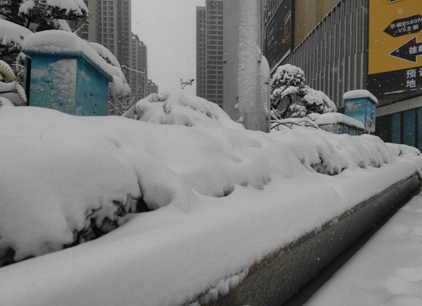 湖南大雪多地宣布停课放假（因为下大雪学校通知停课）"