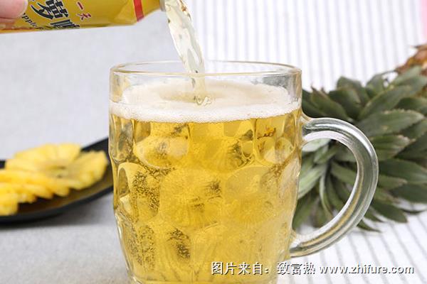 菠萝啤含酒精吗